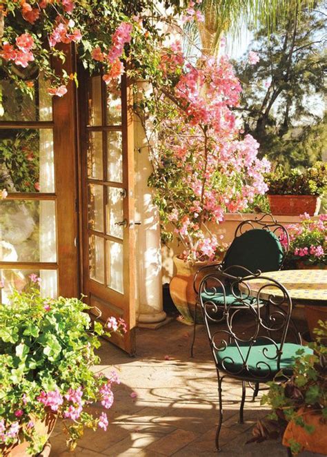 Outdoor Patio Garden For Romantic Ideas
