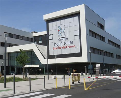Service De Médecine Intensive Groupe Hospitalier Sud Ile De France