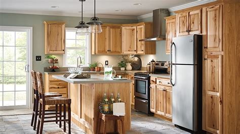 Crown Moulding In Kitchen Cabinets Things In The Kitchen