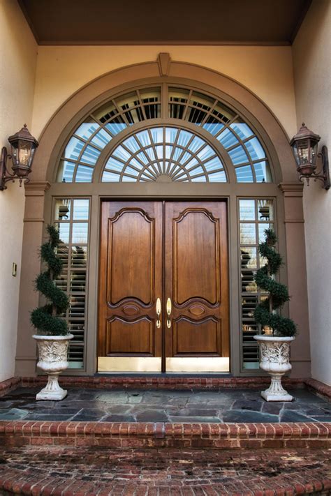 From beautiful exterior doors to warm, inviting interior doors, view endless door design options available. Contemporary Home Décor Ideas - Find 11 Striking Door Styles & Designs