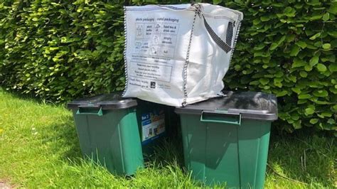 South Hams Recycling Maggots Infest Waiting Bins Bbc News