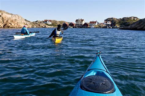 Vi erbjuder utrustning, guidning, utbildning samt en webbshop för kajakutrustning. Sea kayaking in Bohuslän - With a list of tour operators ...