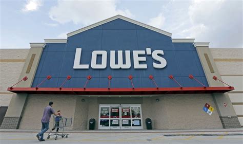 Lowes To Close 51 Stores Across The Us And Canada Including One In