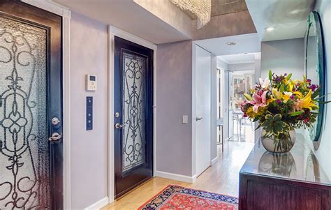 What You Need To Know About Apartments With Elevators That Open