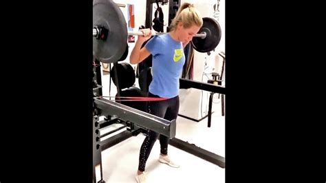 dionne stax fitgirl glutes hamstrings and unilateral push gym workouts 3sixty5 in 2020 youtube