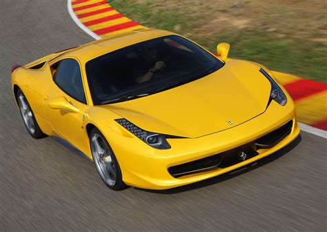 A itália também comunica com as instituições europeias através da sua representação permanente em bruxelas. Ferrari 458 Italia | Спортни Коли