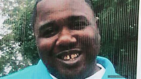 Body Cam Footage Shows Officer Who Killed Alton Sterling Yelling Don T F Ing Move Or I Ll