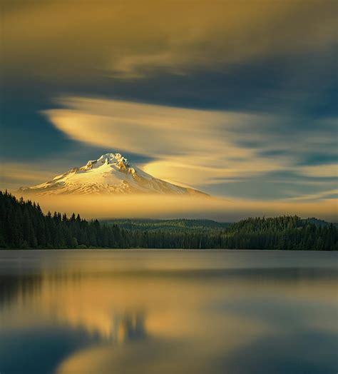 Mt Hood From Trillium Lake By Frank Delargy
