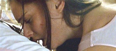 Natalie Portman Nude Pics Topless And Sex Scenes