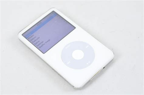 Sold Apple Ipod Classic 5th Generation 30gb Mp3 Player White