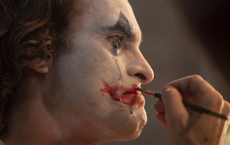 How Joker Got His Iconic Hair And Makeup Syfy Wire
