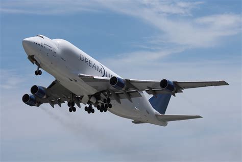Boeing 747 400 Dreamlifter Aircrafts Airliner Airplane Beluga