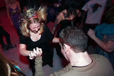 Photos St Louis New Years Eve Parties At Off Broadway Home Nightclub And The Skatium Music