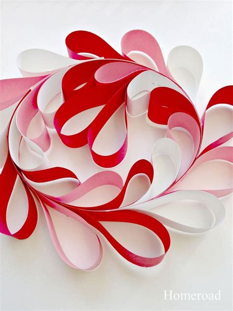 Paper Strip Hearts And Heart Wreaths Paper Hearts Paper Wreath