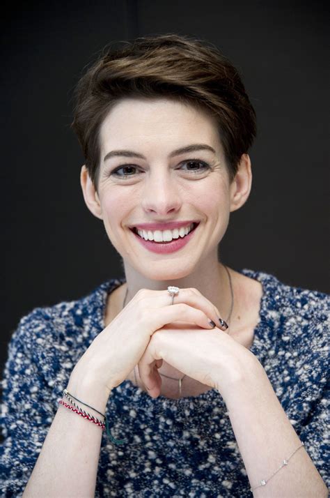 Anne Hathaway At The Photocall For Les Miserables In Nyc December 2nd
