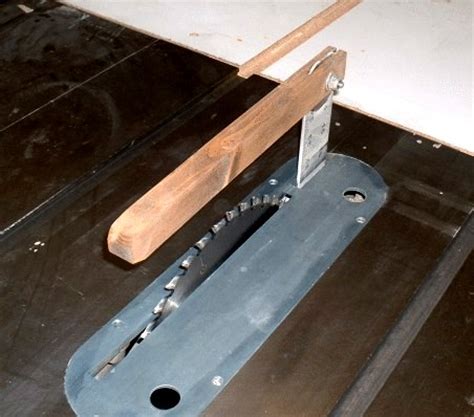 If your table saw isn't cutting straight or true, the blade alignment may be off. How To: Make Your Own Table Saw Splitter/Blade Guard