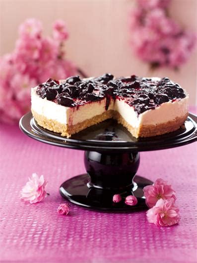 Favourite cheese cake is the nigella lawson recipe for london cheesecake. Cuoca Mangiona: Cheesecake fresca con marmellata di ciliegie
