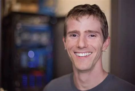 Linus Tech Tips Linus Sebastian Wife Net Worth Wiki Height Age