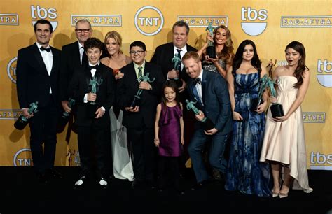 'Modern Family' Cast Celebrates The TV Show's Last Day Of Filming