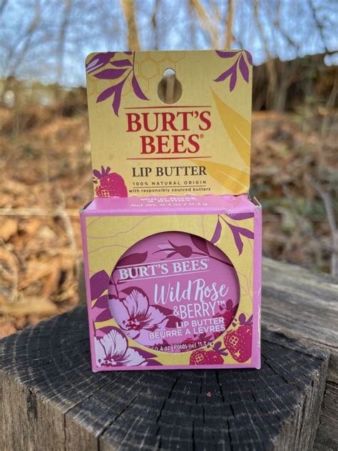 Pin By Laura Lecompte On Zl Rd S N Valentine S Burts Bees Lip Berry Lips Burts Bees