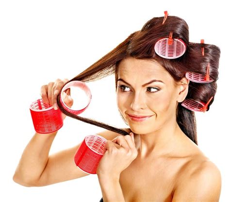 The 5 Best Ways To Curl Your Hair Without A Curling Iron Curled Hairstyles Diy Hairstyles Curl