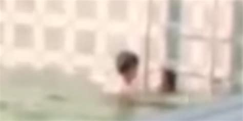 Viral Sepasang Kekasih Mesum Di Kolam Renang Ini Videonya