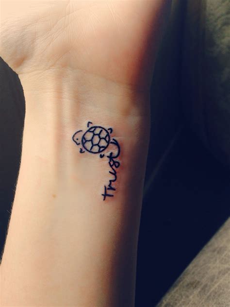 Stunning Cute Wrist Tattoo Designs Ideas In
