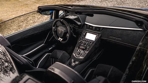 Lamborghini Aventador Roadster Interior