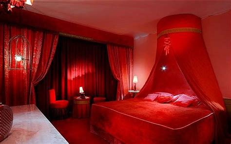 The World S Sexiest Kinkiest And Strangest Hotels Red Rooms Bedroom Red Luxurious Bedrooms