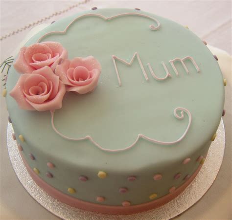 Choose from classics like lemon drizzle, victoria sponge and boozy chocolate cake. 20+ Happy Mothers Day Cake Images | PicsHunger