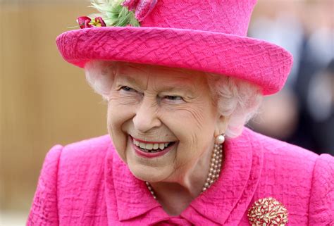 Los 5 Misterios De La Reina Isabel Ii De Inglaterra Desvelados Por Su