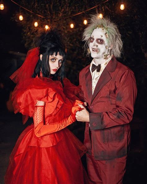 40 Couples That Absolutely Won Halloween With Coordinated Costumes Scary Couples Costumes
