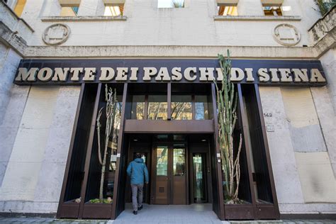 Monte Paschi Plan Envisages Profitability, Hundreds of Job Cuts - Bloomberg