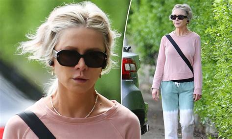 Russell Crowe S Ex Wife Danielle Spencer Takes A Stroll In Sydney