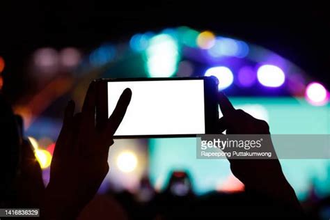 Iphone Concert Photos And Premium High Res Pictures Getty Images