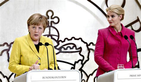 Merkel Vi Skal Have En Mere Fair Fordeling Af Flygtninge Bt Politik