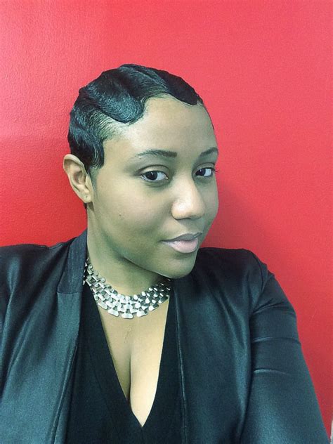 This short hairstyle is embraced across the globe because it is easy to maintain. Fingerwaves on short relaxed hair. Setting lotion is used not gel | Finger wave hair, Hair waves ...