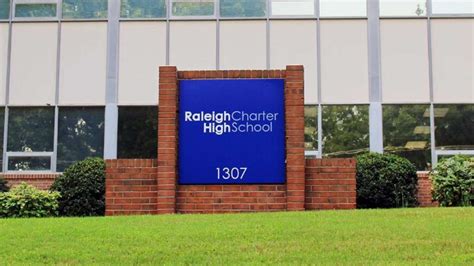 33 North Carolina Courtesy Of Raleigh Charter High School Public