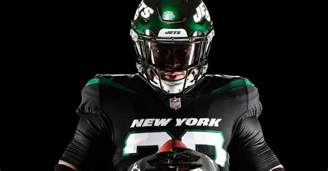 An offseason with the new york jets. New York Jets Officially Unveil New Uniforms & Helmets (PICS)