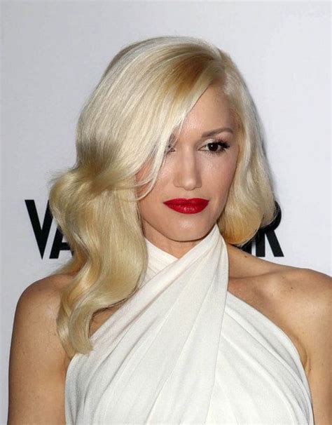 Gwen Stefani Natural Hair Color Gwen Stefanis Newest Hair Style