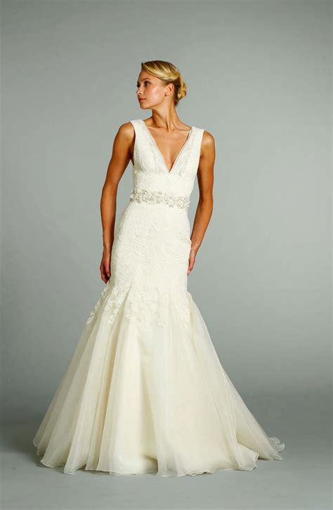 Our styles are the most elegant but most pocket friendly. Simple elegant wedding dresses cheap - Seovegasnow.com
