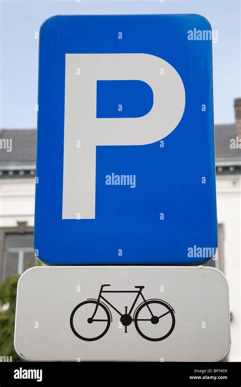 Bike Parking Sign Stock Photo Alamy