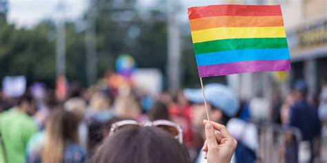 Ça suffit la campagne de lutte contre l homophobie au collège lycée cosmopolitan fr