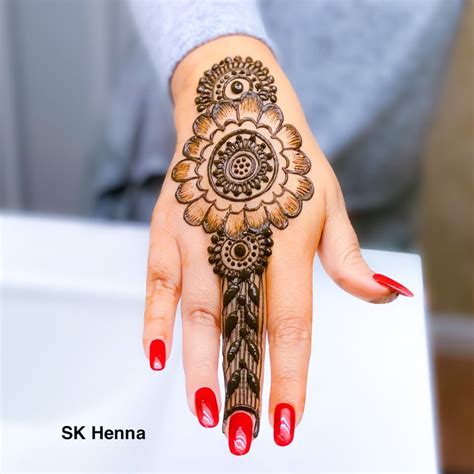Stylish Back Hand Simple Arabic Mehndi Designs 2020 Images 1 Be Cool
