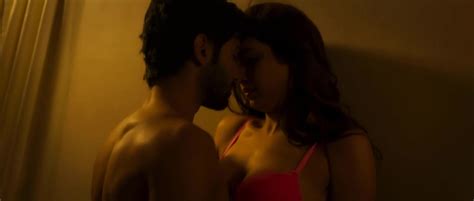 Nude Video Celebs Karishma Tanna Sexy Sunny Leone Sexy Bullets S01e040506 2021