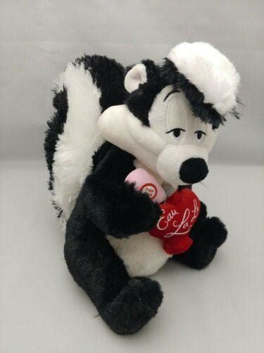 Hallmark Looney Tunes Pepe Le Pew Sweet Smell Of Love Talking Plush Skunk 11 2104957689