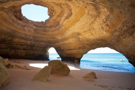 Nos Conseils Pour Explorer La Grotte De Benagil En Algarve