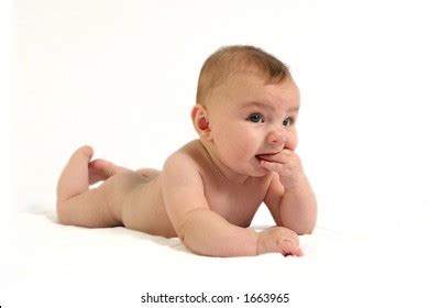 Naked Baby On White Backdrop Foto Stock 1663965 Shutterstock