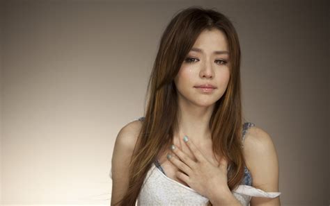 Download Crying Woman Wallpaper Gallery