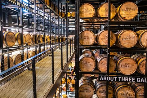 Best Distilleries To Visit On The Kentucky Bourbon Trail Earth Trekkers